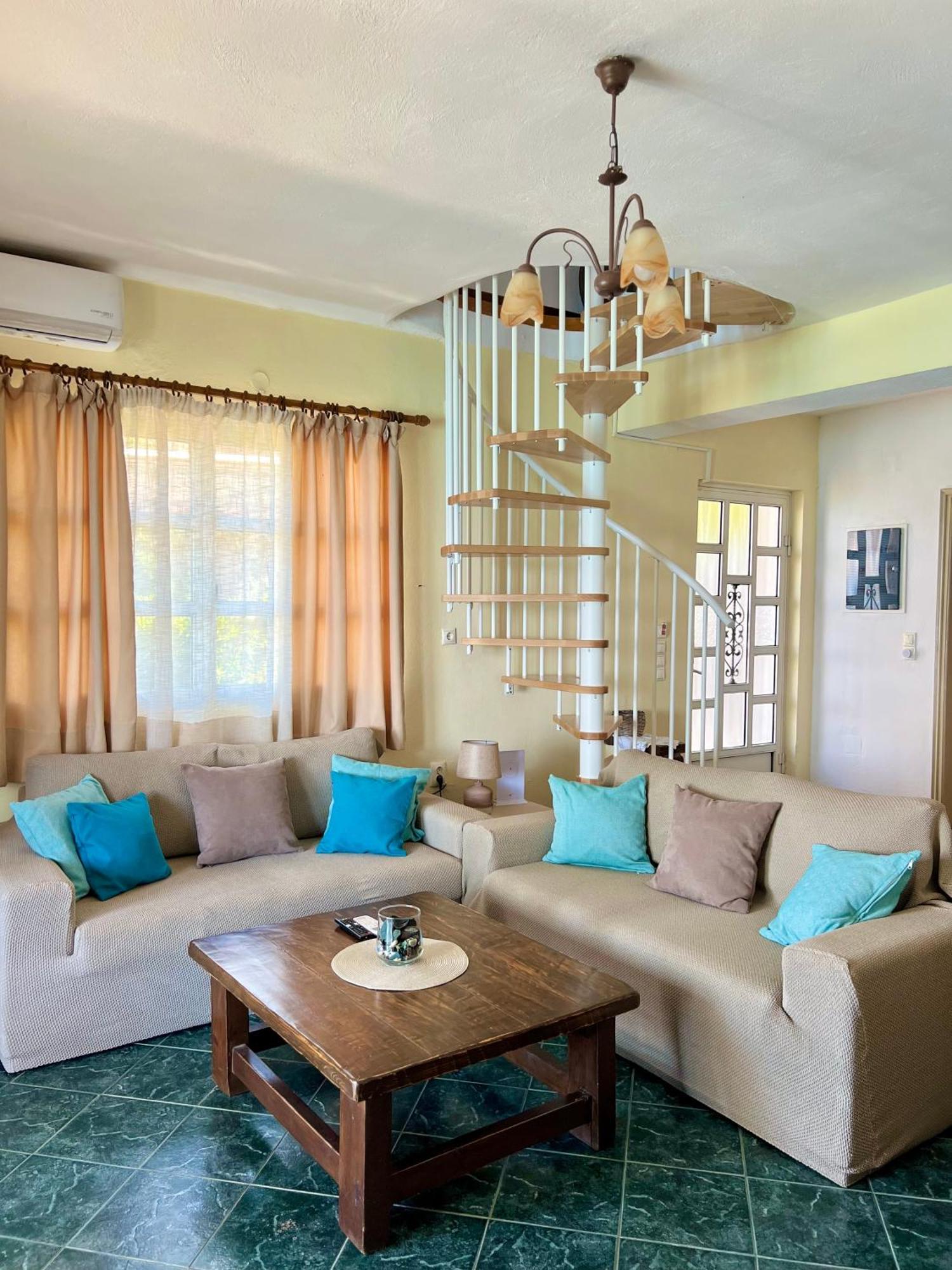 Kohyli Beachfront House Agia Pelagia Chlomou Exterior photo